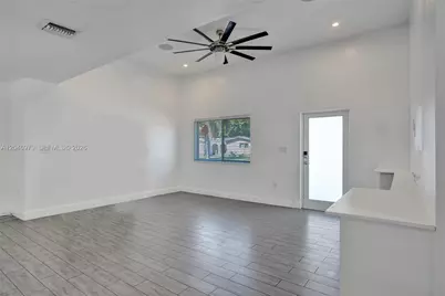 9240 54th St, Cooper City, FL 33328 - Photo 23