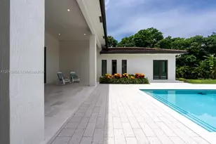 11861 NW 9th St, Plantation, FL 33325 - Photo 9