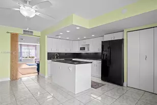 801 NE 27th Ave, Hallandale Beach, FL 33009 - Photo 9