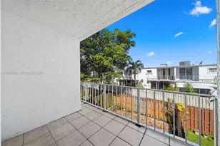 801 NE 27th Ave, Hallandale Beach, FL 33009 - Photo 25