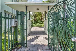 8550 Byron Ave, Miami Beach, FL 33141 - Photo 23