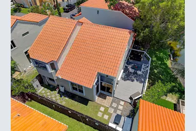 3715 Valais Dr, Hollywood, FL 33021 - Photo 35