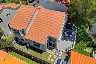 3715 Valais Dr, Hollywood, FL 33021 - Photo 35