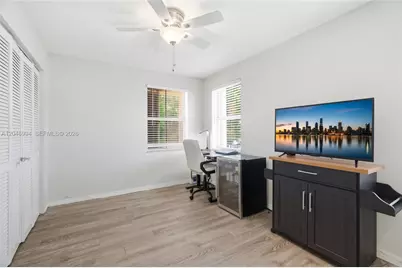 3715 Valais Dr, Hollywood, FL 33021 - Photo 19