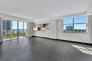 11111 Biscayne Blvd, Miami, FL 33181 - Photo 9