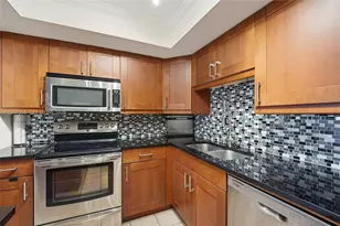 20840 San Simeon Way, Miami, FL 33179 - Photo 15