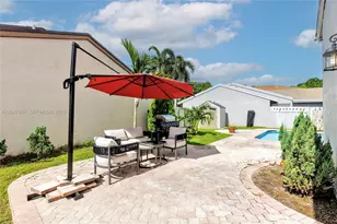 681 Pine Ridge Terrace, Davie, FL 33325 - Photo 25