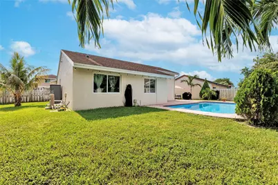681 Pine Ridge Ter, Davie, FL 33325 - Photo 27