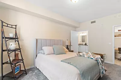 999 SW 1st Ave #2015, Miami, FL 33130 - Photo 15