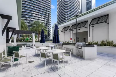 999 SW 1st Ave #2015, Miami, FL 33130 - Photo 25