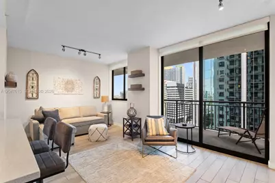 999 SW 1st Ave #2015, Miami, FL 33130 - Photo 1