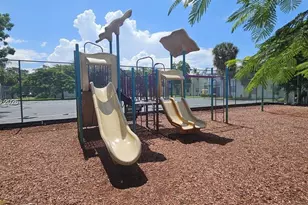 411 Executive Center Dr, West Palm Beach, FL 33401 - Photo 25