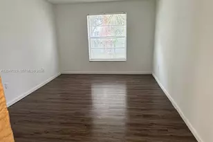 411 Executive Center Dr, West Palm Beach, FL 33401 - Photo 11