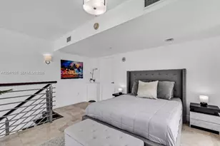 41 SE 5th St, Miami, FL 33131 - Photo 17