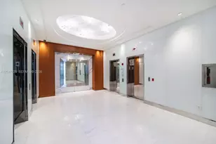 41 SE 5th St, Miami, FL 33131 - Photo 9