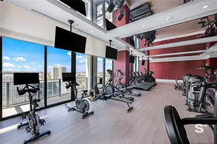 11 NE 6th St, Miami, FL 33132 - Photo 37