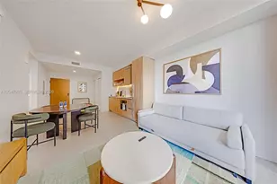 11 NE 6th St, Miami, FL 33132 - Photo 11