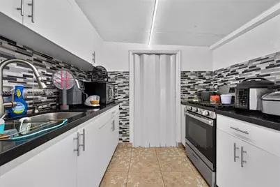 1635 SW 138th Ct, Miami, FL 33175 - Photo 29