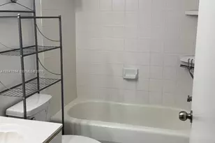 1271 SE 27th St, Homestead, FL 33035 - Photo 11