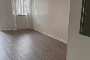 1271 SE 27th St, Homestead, FL 33035 - Photo 3