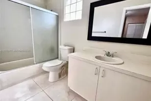 8291 SW 44th Pl, Davie, FL 33328 - Photo 7