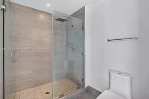 2960 NE 207th St, Aventura, FL 33180 - Photo 13