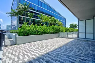 2960 NE 207th St, Aventura, FL 33180 - Photo 25