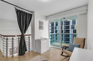 41 SE 5th St, Miami, FL 33131 - Photo 9
