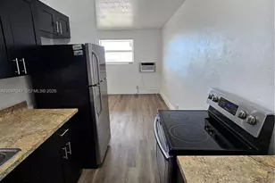 11752 SW 212th St, Miami, FL 33177 - Photo 17