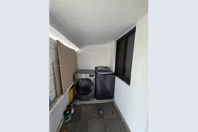 1102 NW 103rd St, Miami, FL 33150 - Photo 33