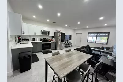 1102 NW 103rd St, Miami, FL 33150 - Photo 23