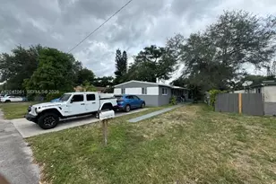 6351 Hayes St, Hollywood, FL 33024 - Photo 5