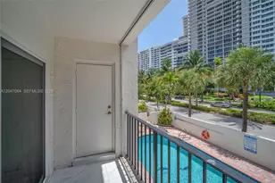 4143 N Ocean Blvd, Fort Lauderdale, FL 33308 - Photo 13
