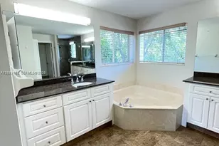 558 Stonemont Dr, Weston, FL 33326 - Photo 7