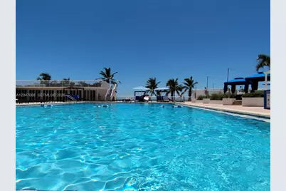 5401 Collins Ave #1110, Miami Beach, FL 33140 - Photo 29