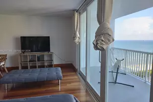 5401 Collins Ave, Miami Beach, FL 33140 - Photo 17