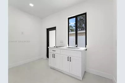 610 NE 164th Ter, Miami, FL 33162 - Photo 43