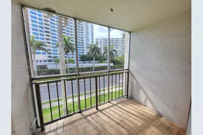 501 Three Islands Blvd #310, Hallandale Beach, FL 33009 - Photo 35