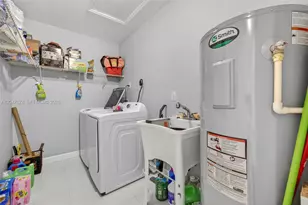344 SW 3rd St, Florida City, FL 33034 - Photo 27