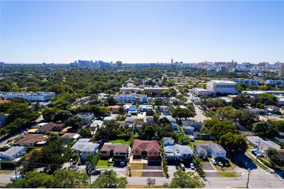 3360 SW 6th St #Top, Miami, FL 33135 - Photo 21