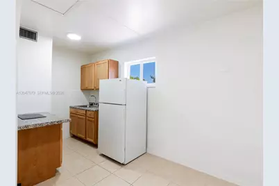 3360 SW 6th St #Top, Miami, FL 33135 - Photo 7