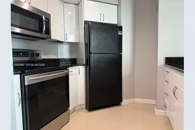 9201 Collins Ave #521, Surfside, FL 33154 - Photo 23
