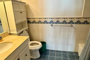600 NE 36th St, Miami, FL 33137 - Photo 7