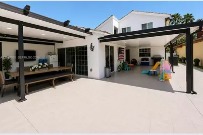17324 NW 63rd Ave, Hialeah, FL 33015 - Photo 23