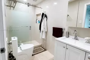 17324 NW 63rd Ave, Hialeah, FL 33015 - Photo 11