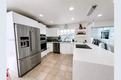 17324 NW 63rd Ave, Hialeah, FL 33015 - Photo 5