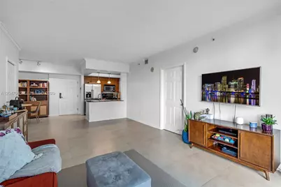 2000 N Bayshore Dr #909, Miami, FL 33137 - Photo 5