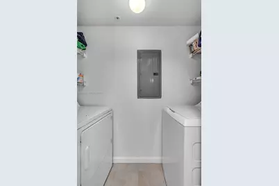 2000 N Bayshore Dr #909, Miami, FL 33137 - Photo 25