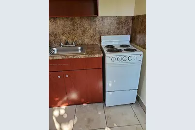 13770 NE 20th Pl #03, North Miami Beach, FL 33181 - Photo 3