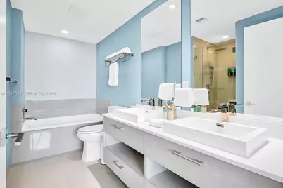 55 SW 9th St #3306, Miami, FL 33130 - Photo 9